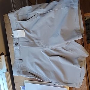 NWT FreeFly Men's Hybrid Shorts-7" inseam